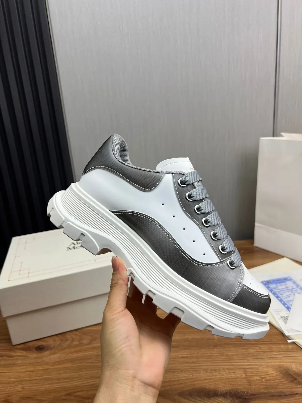 Alexander McQueen Oversized Sneaker White and Gray Chunky Sneakers 7