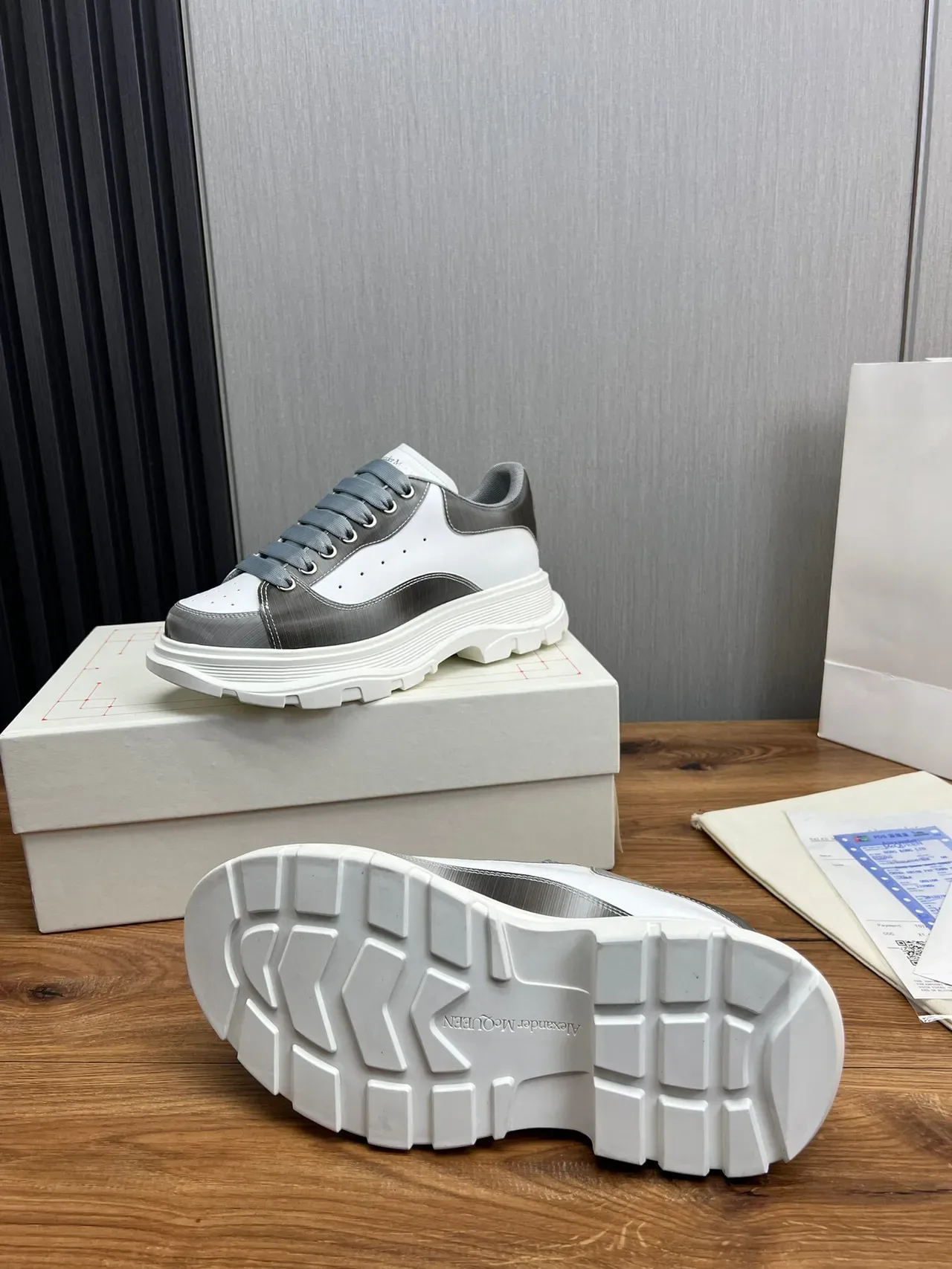 Alexander McQueen Oversized Sneaker White and Gray Chunky Sneakers 9