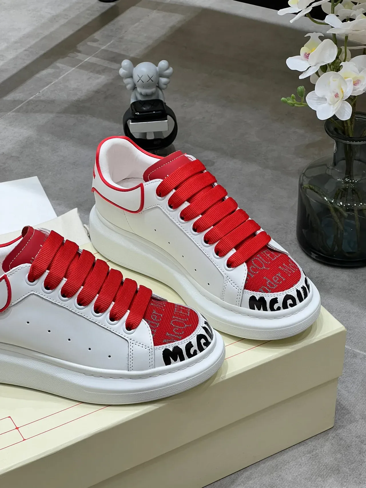 Alexander McQueen Oversized Sneaker White and Red Lifestyle Sneakers 6