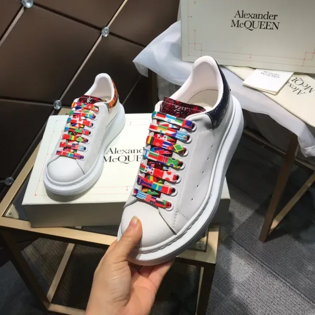 Alexander McQueen ওভারসাইজড সাদা বহুরঙা পতাকা লেস লাইফস্টাইল স্নিকার 3