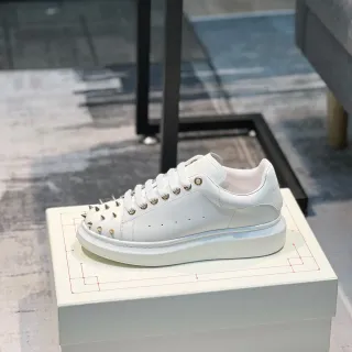 Alexander McQueen Oversized Sneaker White Studded Platform Lifestyle Sneaker