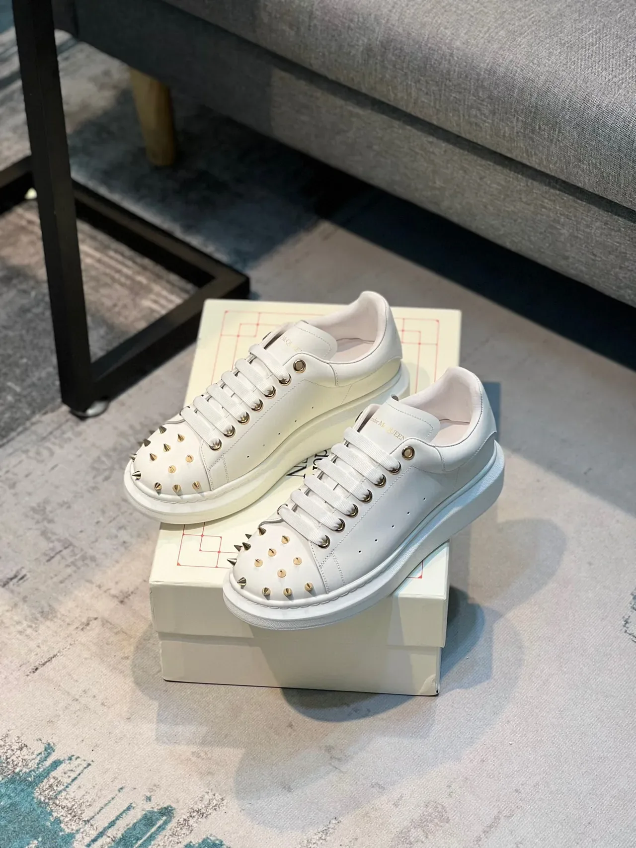 Alexander McQueen Oversized Sneaker White Studded Platform Lifestyle Sneaker 7