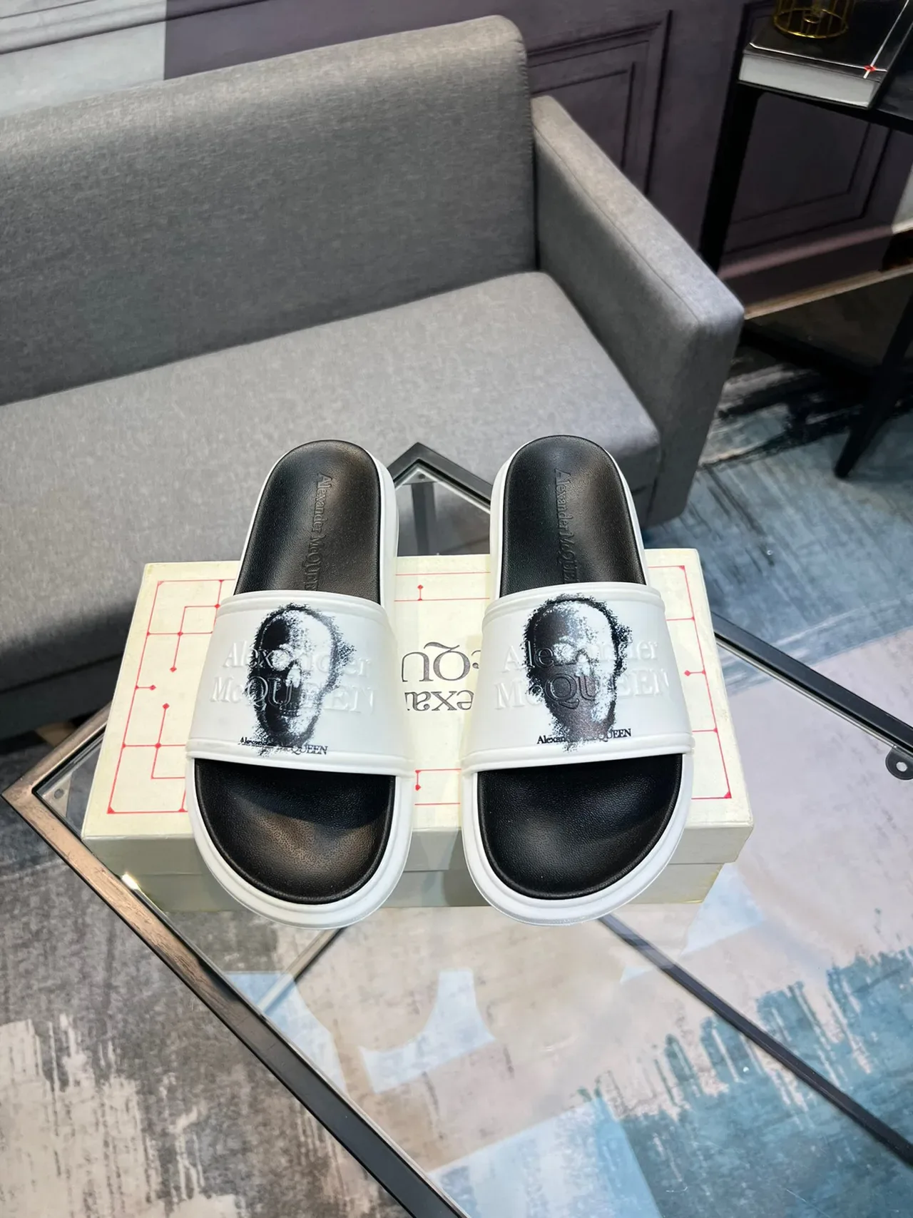 Alexander McQueen Slide White and Black Slippers 2