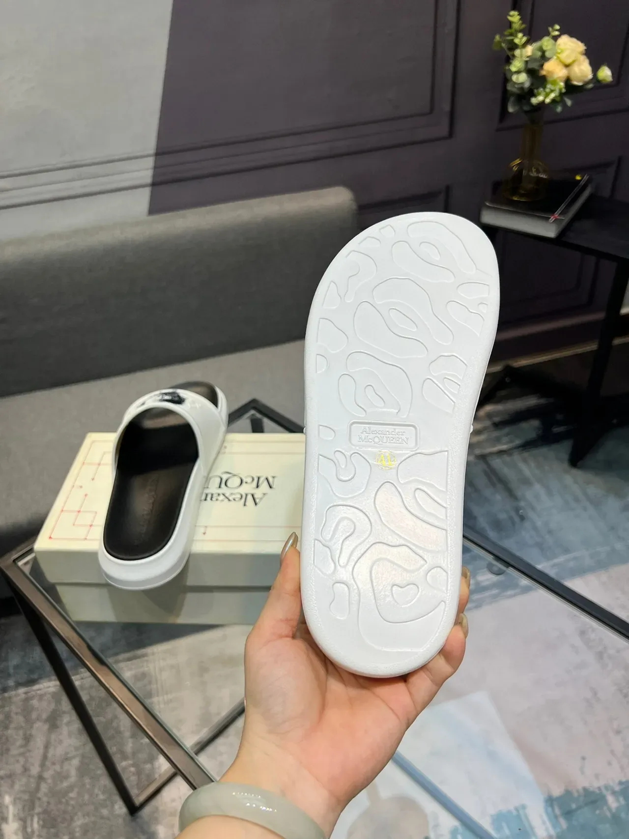 Alexander McQueen Slide White and Black Slippers 7