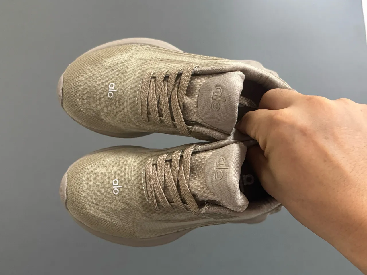 Alo Brown Engineered Mesh Upper Sculpted Wave-Midsole Sneakers 10