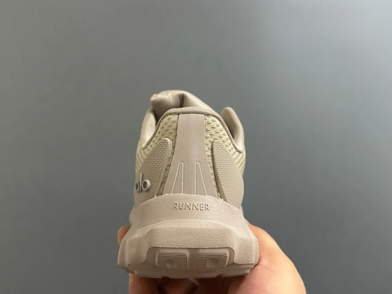 Alo Brown Engineered Mesh Upper Sculpted Wave-Midsole Sneakers 15