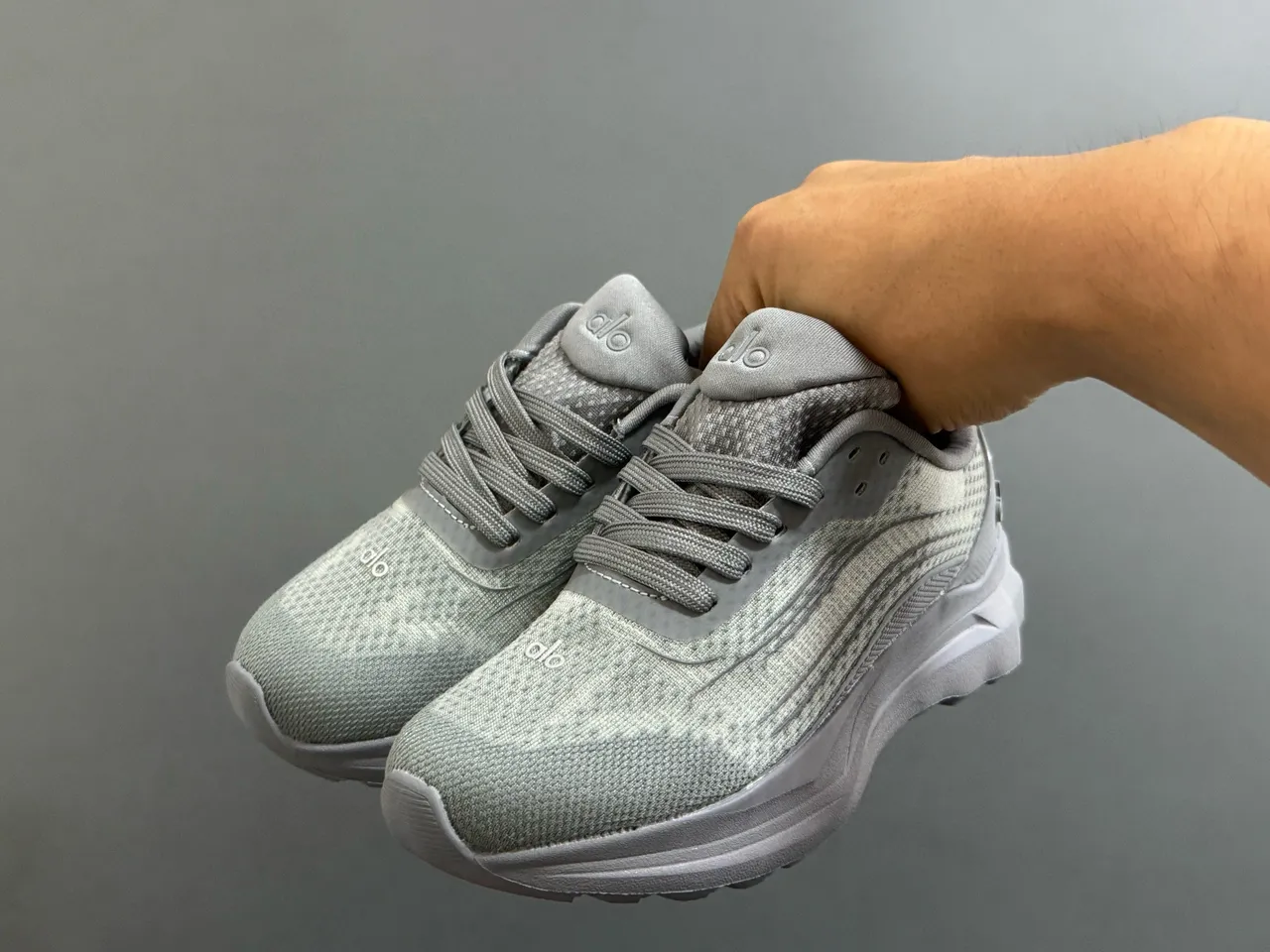 Alo Brown Engineered Mesh Upper Sculpted Wave-Midsole Sneakers 18