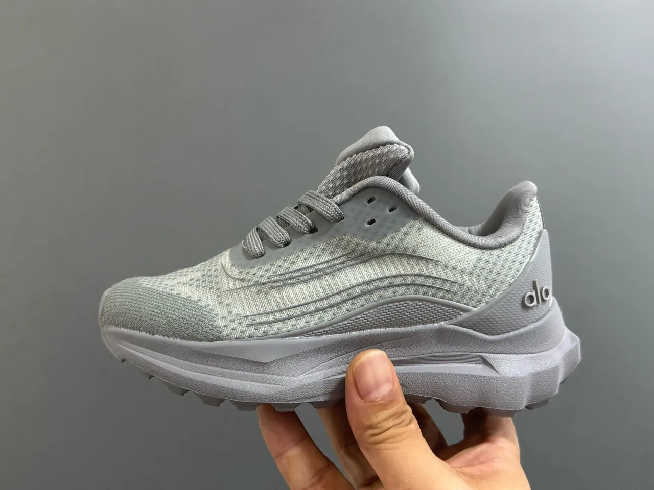 Alo Brown Engineered Mesh Upper Sculpted Wave-Midsole Sneakers 22