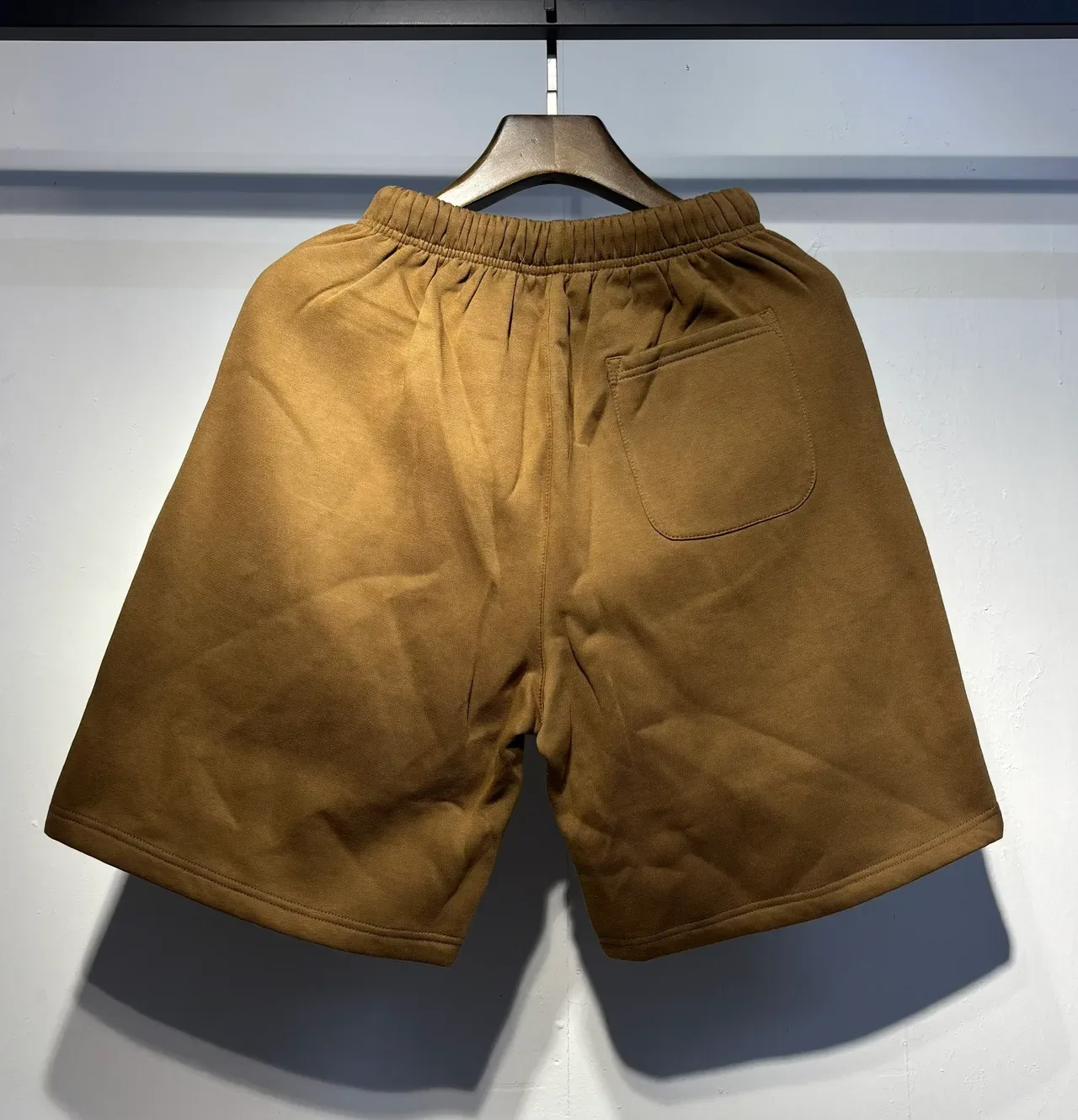 Amiri Script Logo Gradient Dot Shorts 2