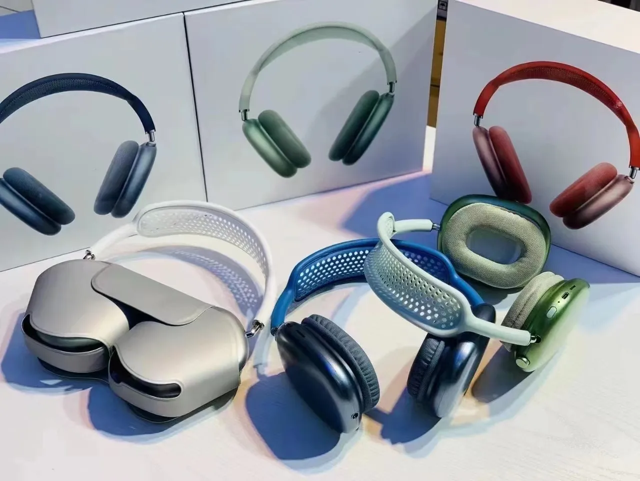 Apple AirPods Max Over-Ear Headphones 17