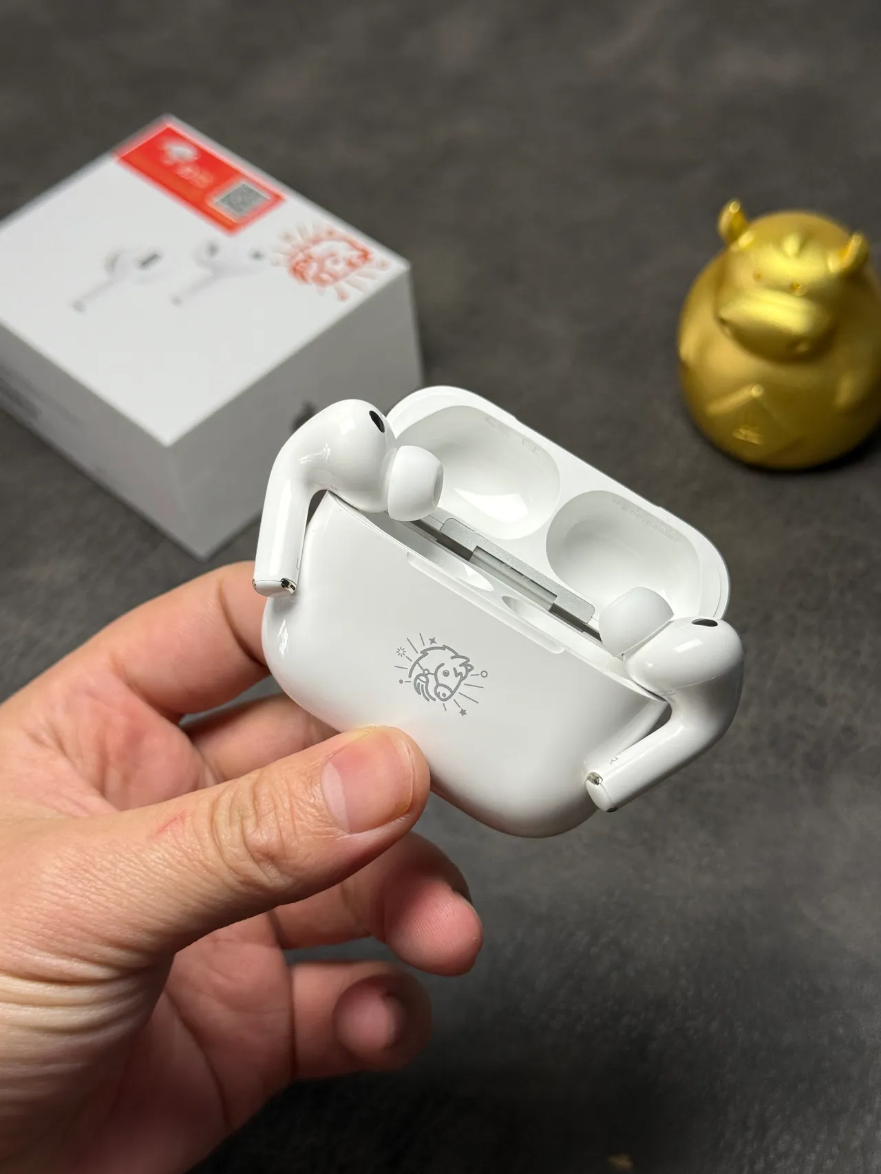 Apple AirPods Pro 3 White TWS Earbuds 9