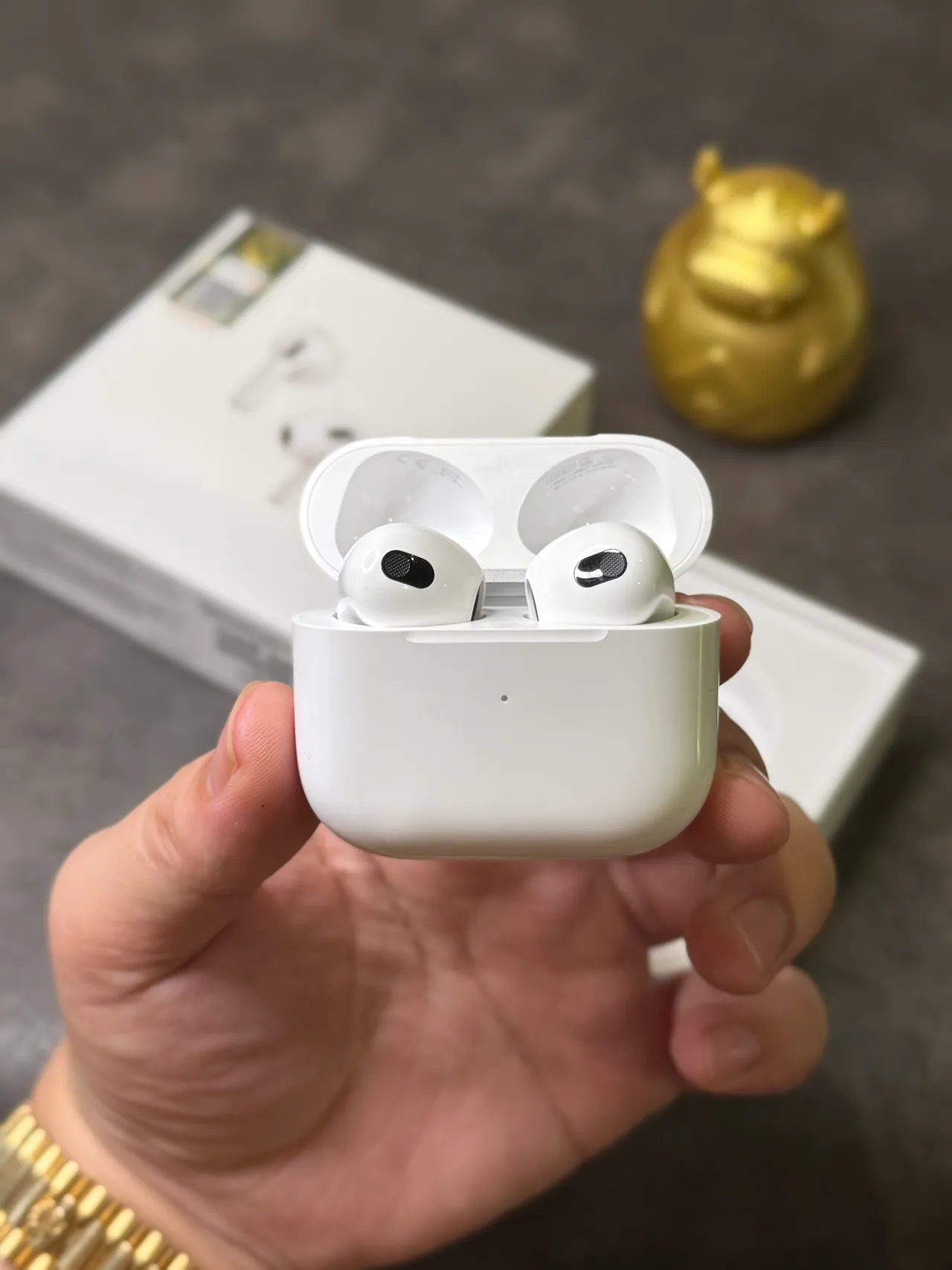 Apple AirPods Third Generation White TWS Earbuds 4