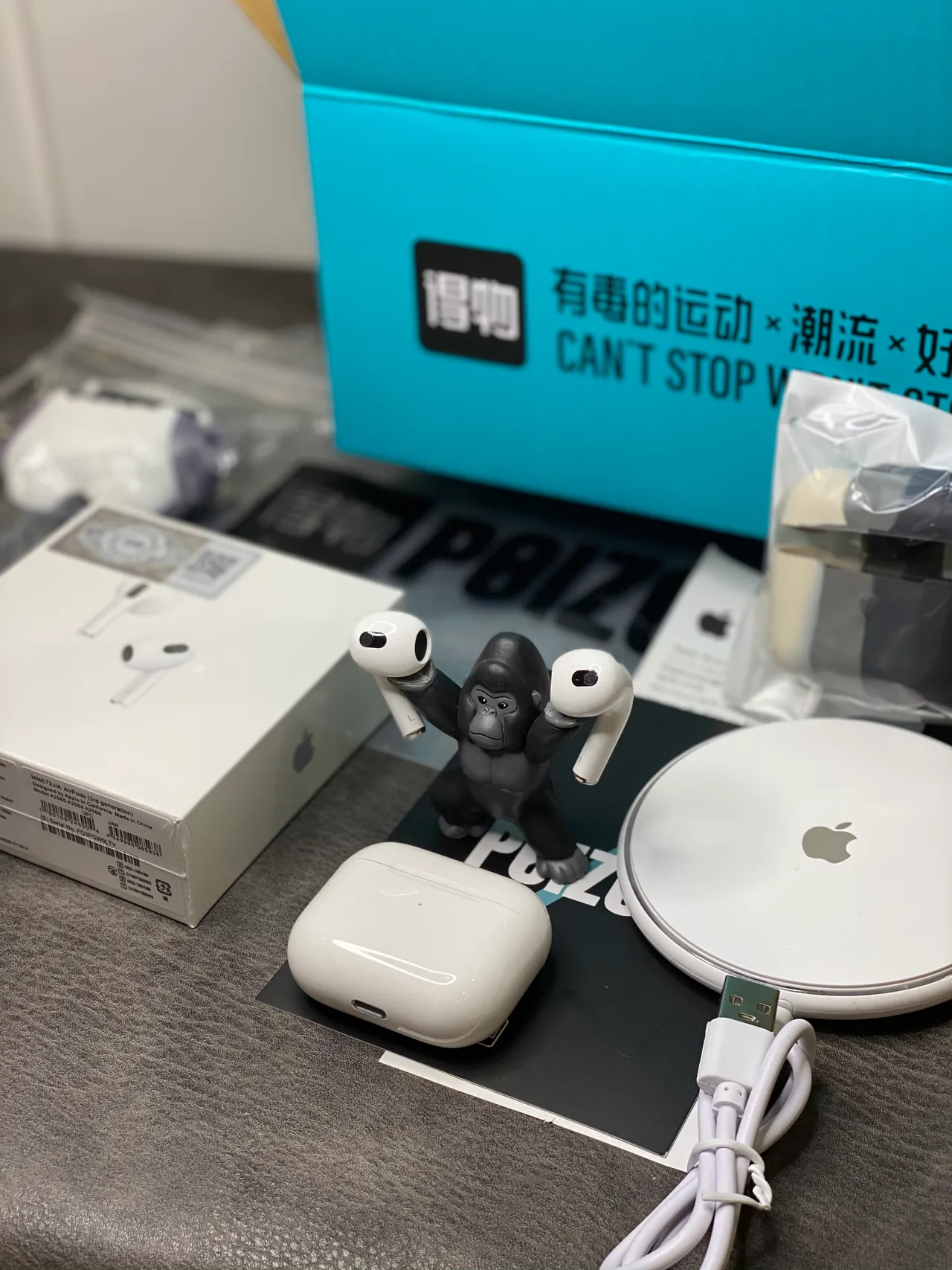 Apple AirPods Third Generation White TWS Earbuds 6