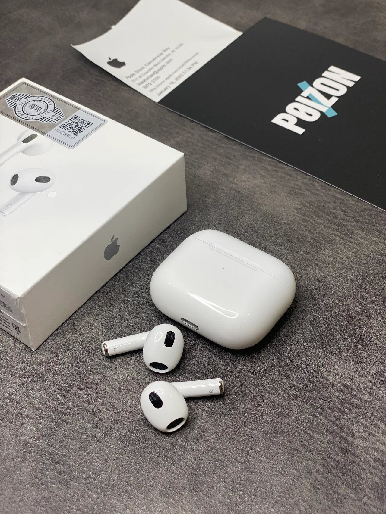 Apple AirPods Third Generation White TWS Earbuds 13