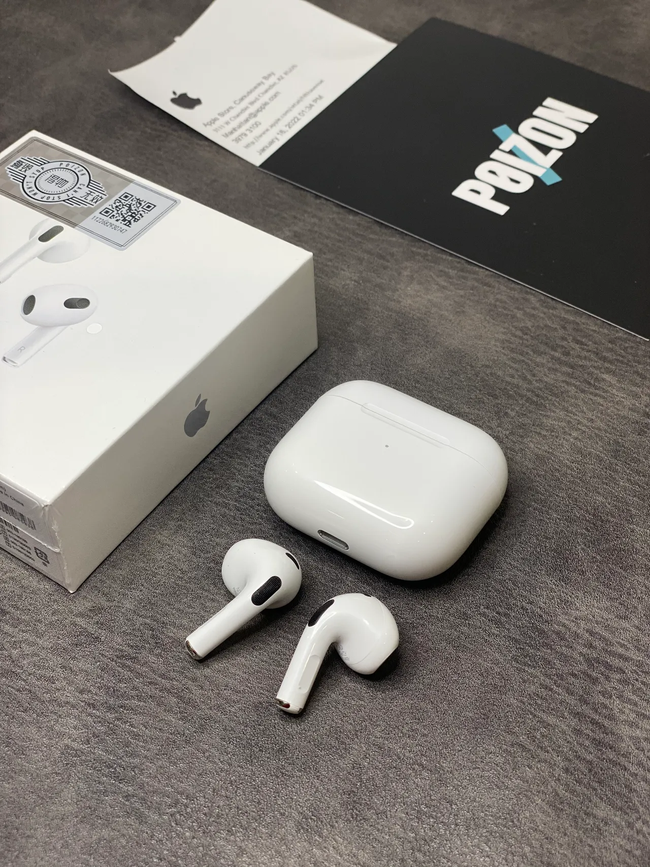 Apple AirPods Third Generation White TWS Earbuds 14