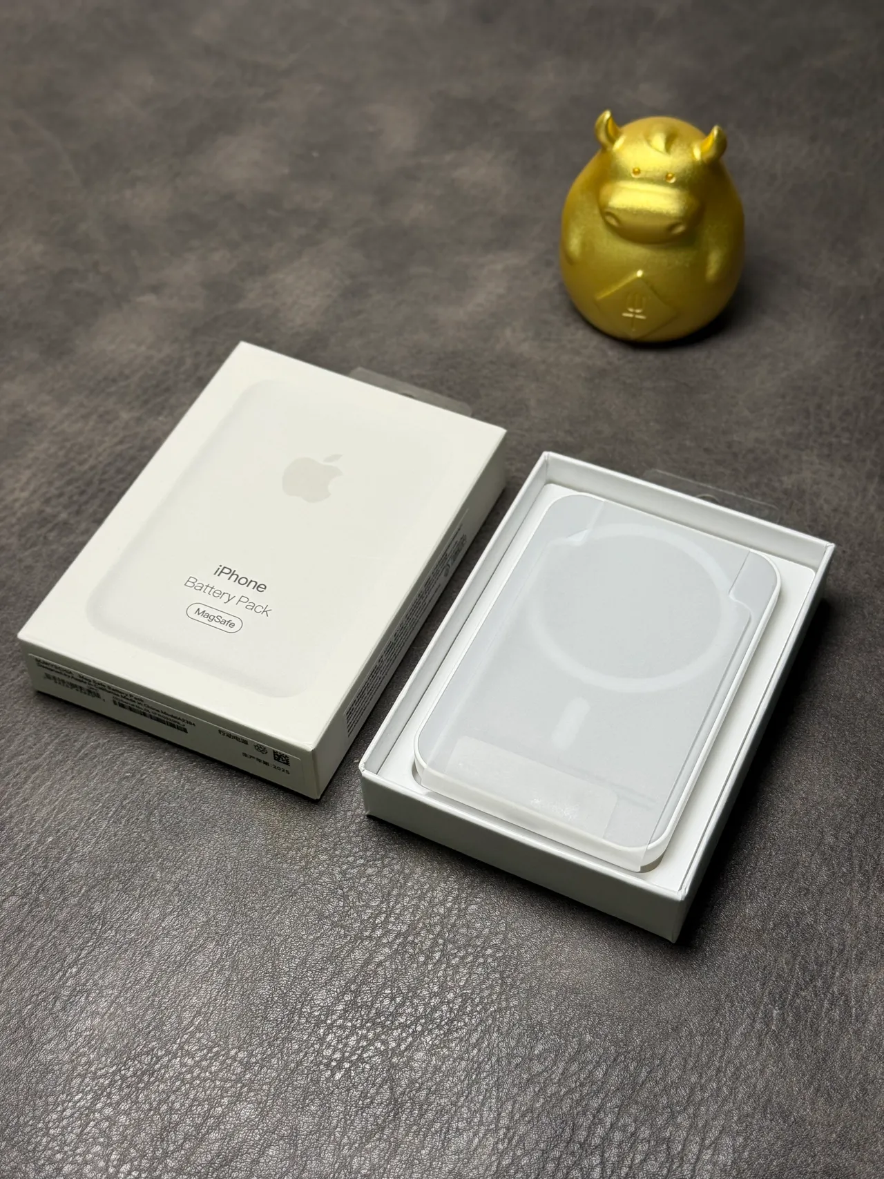 Apple MagSafe Battery Pack White Power Bank 9