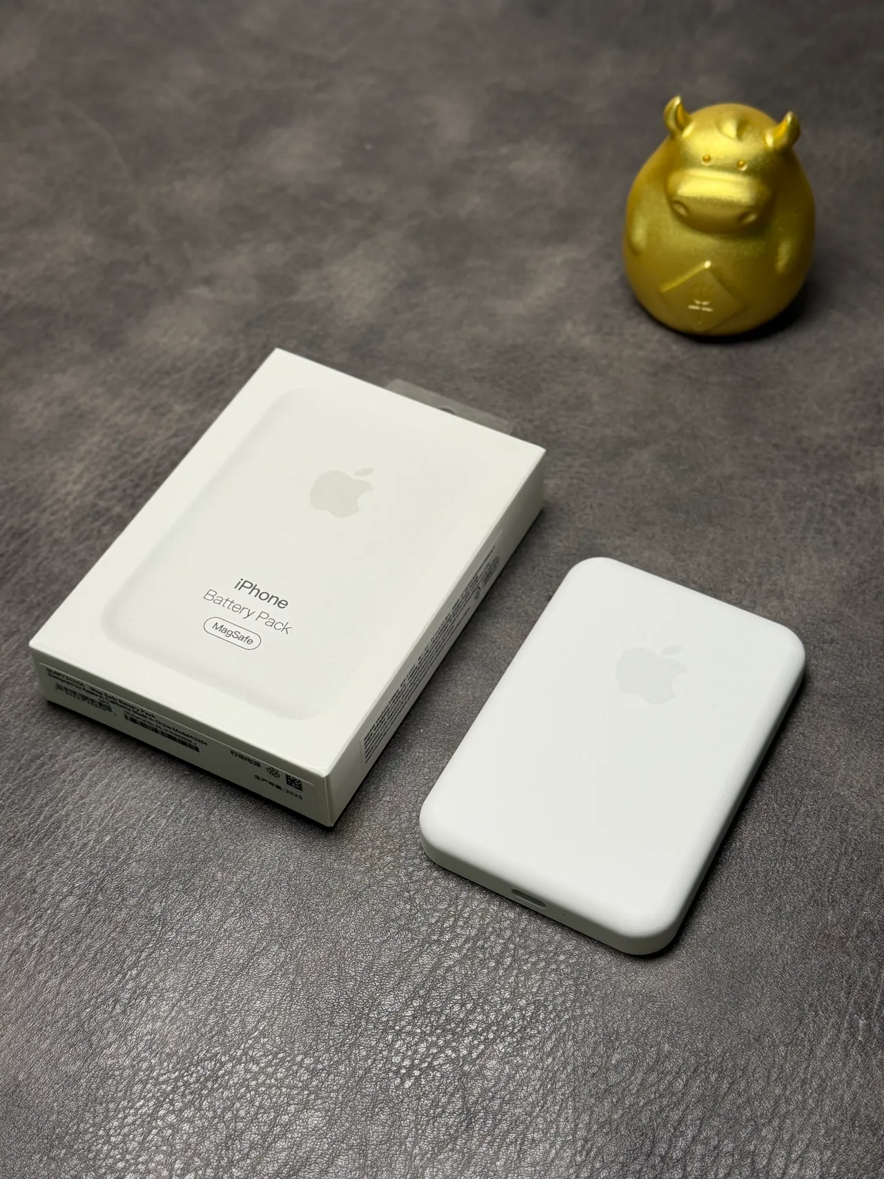 Apple MagSafe Battery Pack White Power Bank 10