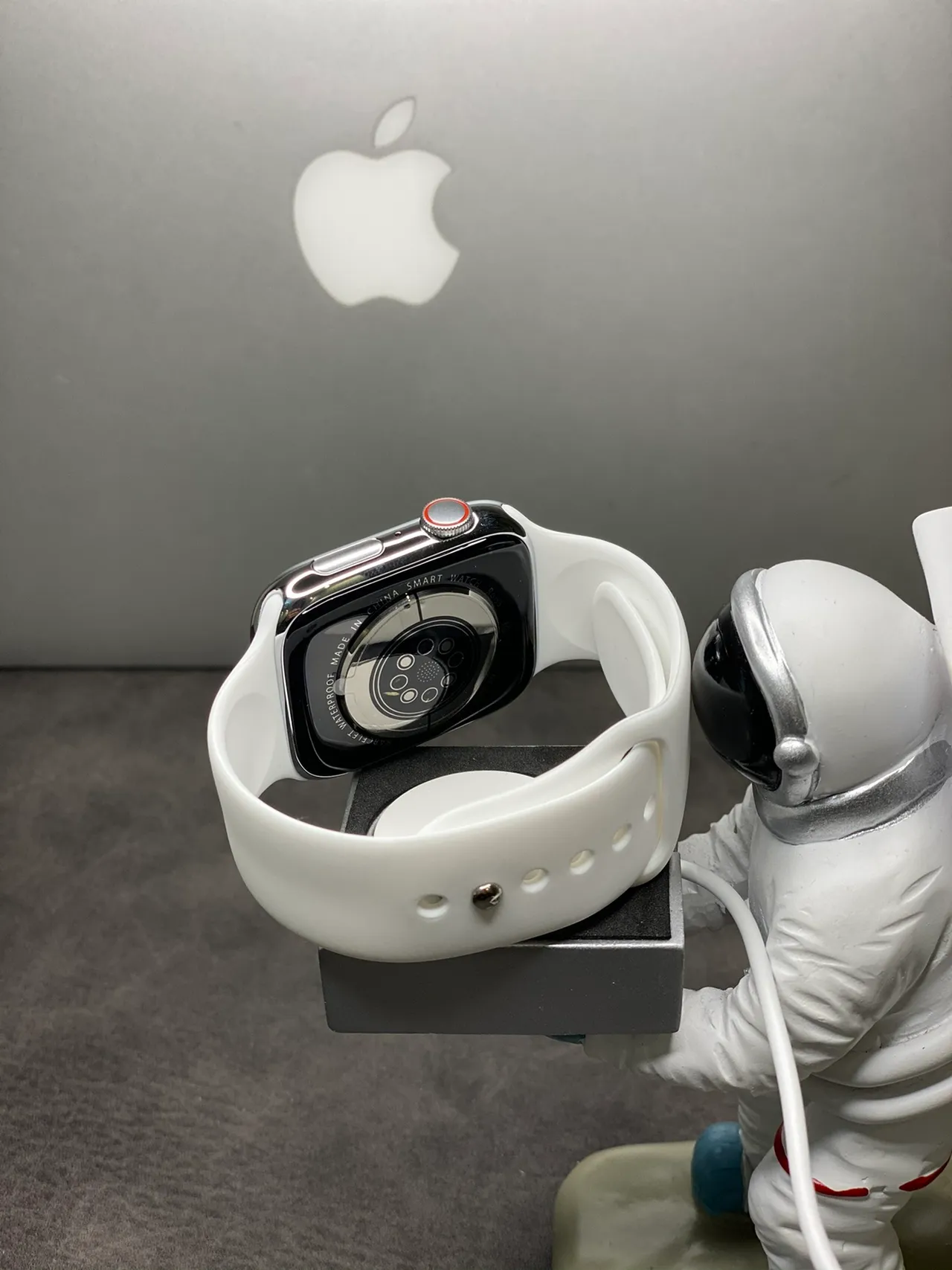 Apple Watch White Silver Flat-Edged Stainless Steel Case Sport Band Sports Watch 3