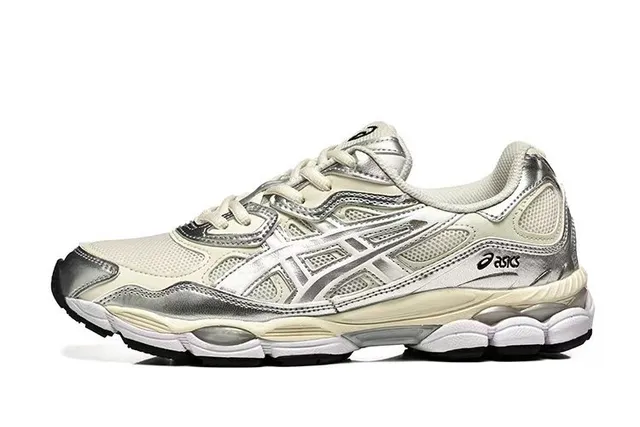 ASICS Beige Silver Metallic Overlays Mesh Upper Running Shoes 2