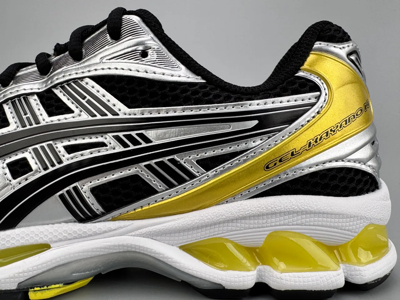 ASICS Gel-Kayano 14 Argent Noir Jaune Chaussures de course 5
