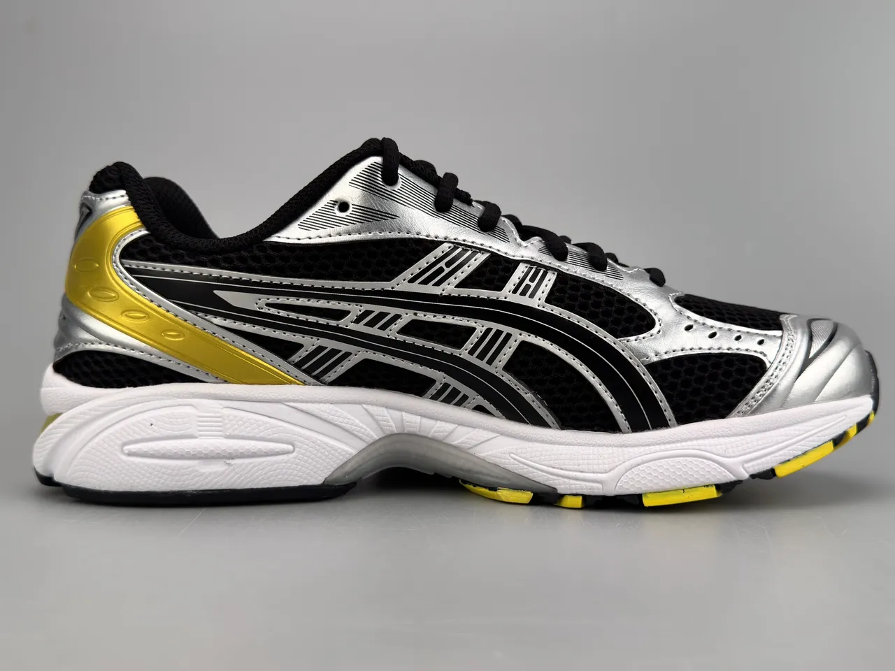 ASICS Gel-Kayano 14 Argent Noir Jaune Chaussures de course 10