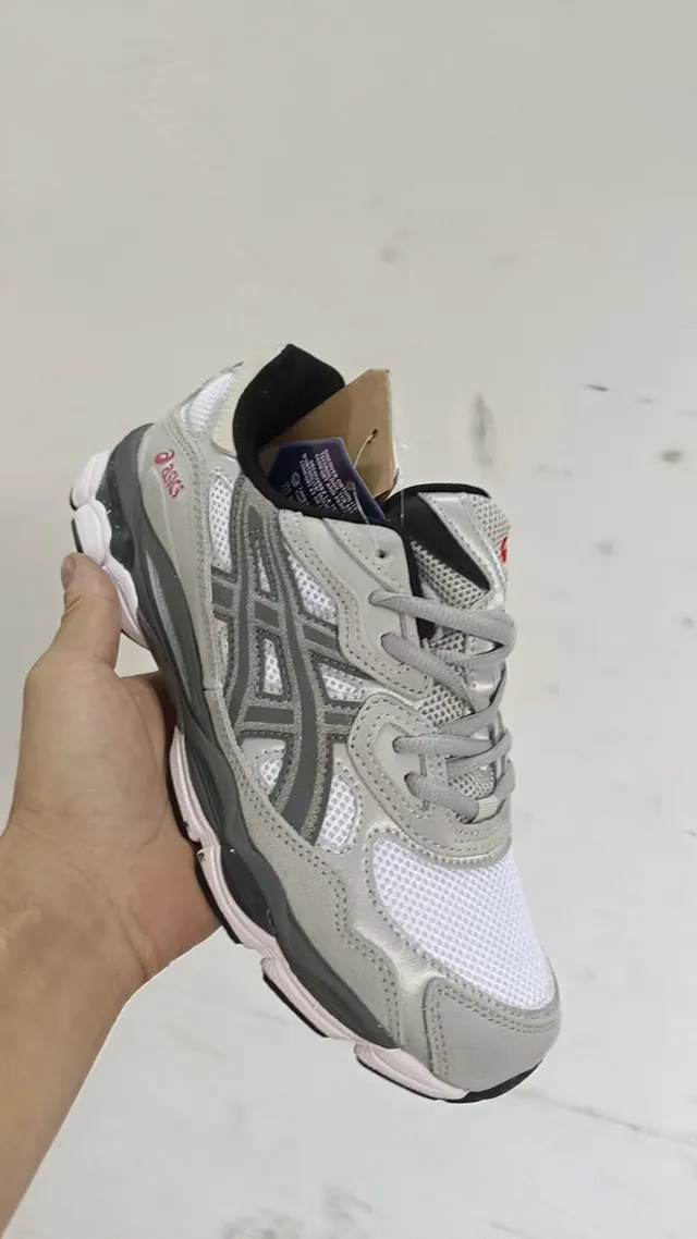 ASICS Gel-Kayano Gray Running Shoes 2