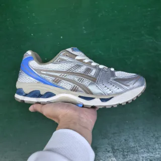 ASICS Silver Blue Mesh And Synthetic Overlay Upper Metallic Finish Running Shoes