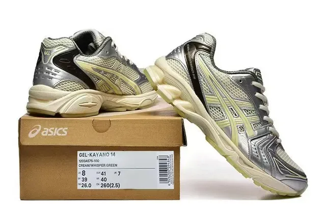 ASICS Silver Yellow Metallic Upper Pale Accent Stripes Running Shoes 6