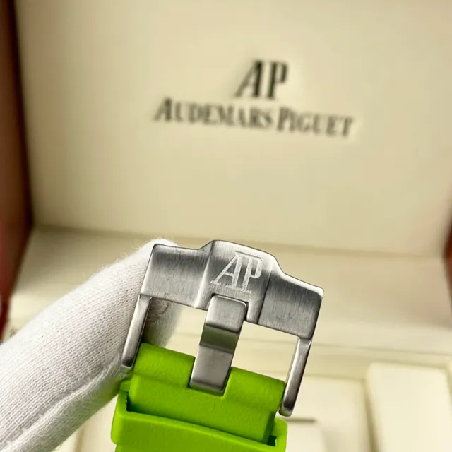 Audemars Piguet Royal Oak Offshore Diver Lime Green Mechanical Watch 3