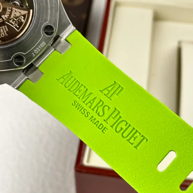 Audemars Piguet Royal Oak Offshore Diver Lime Green Mechanical Watch 4