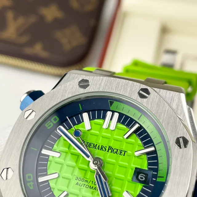 Audemars Piguet Royal Oak Offshore Diver Lime Green Mechanical Watch 8