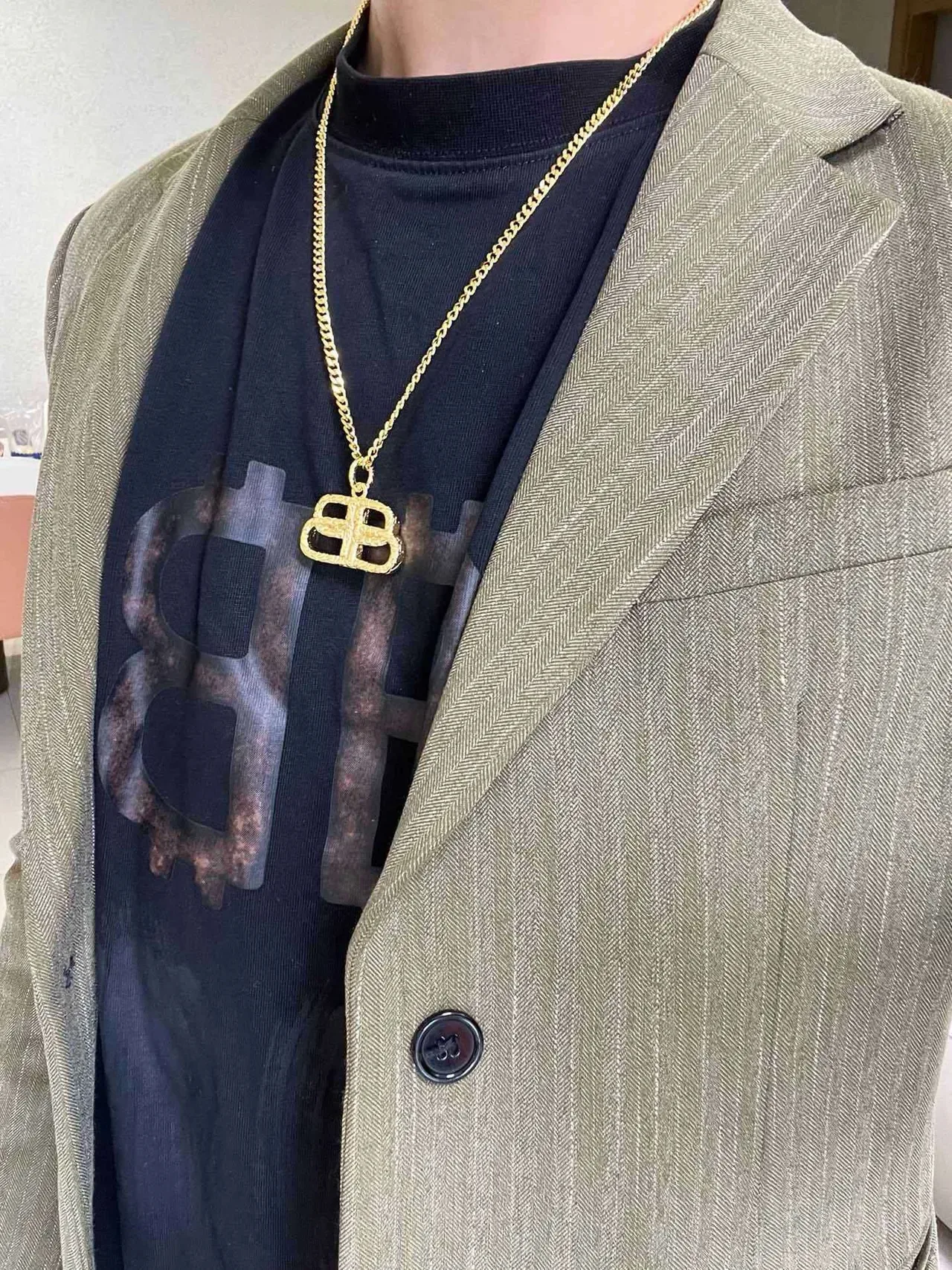 Balenciaga BB Interlocking Pendant Colar de corrente de ouro 5