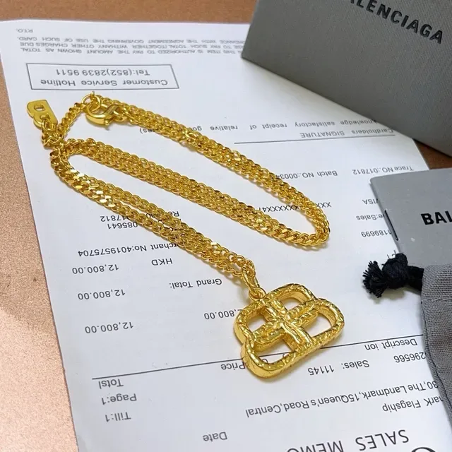 Balenciaga BB Interlocking Pendant Colar de corrente de ouro 9