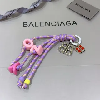 Balenciaga BB Logo Llaveros Rosa Morado Cordón de Nylon Trenzado Perlas de Letras Plásticas Joyería