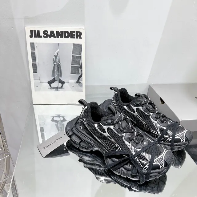 Balenciaga Black White Sole Mesh Upper Chunky Sneakers 6