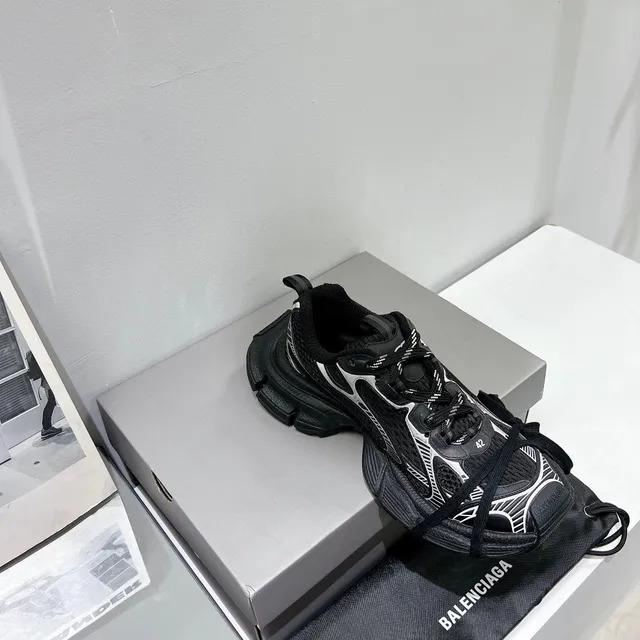 Balenciaga Black White Sole Mesh Upper Chunky Sneakers 7