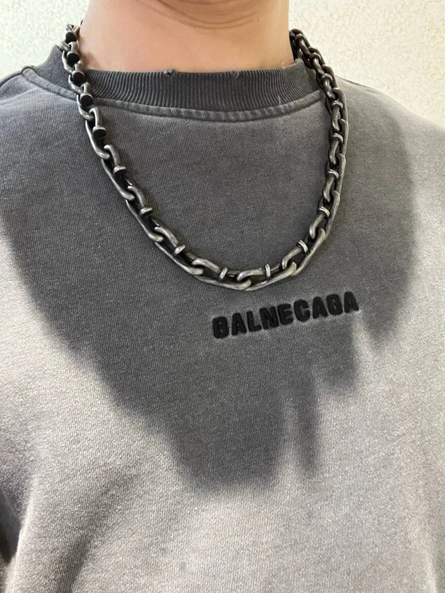 سلسلة Balenciaga قلادة غونميتال وصلة صناعية 2