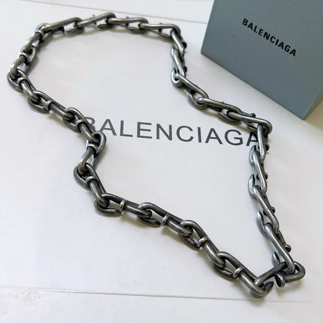 سلسلة Balenciaga قلادة غونميتال وصلة صناعية 4