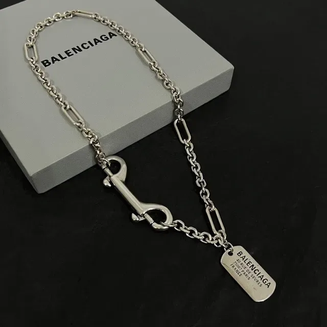 Balenciaga Chunky Chain-Link Silver-Tone Bracelet 7