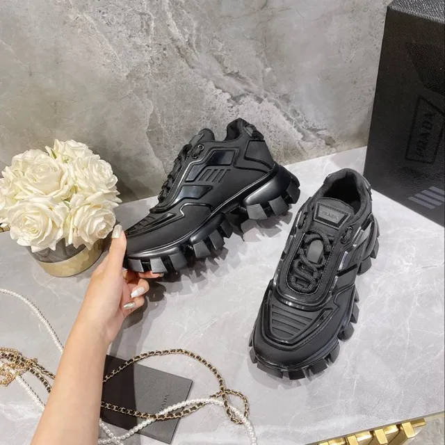 Balenciaga Defender أحادي اللون أسود حذاء رياضي سميك 4