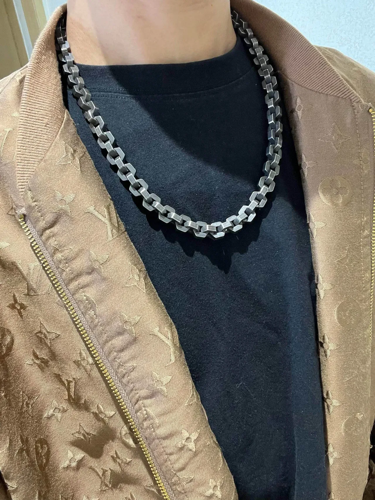 Balenciaga Geometric Link Oxidized Metal Necklace 9