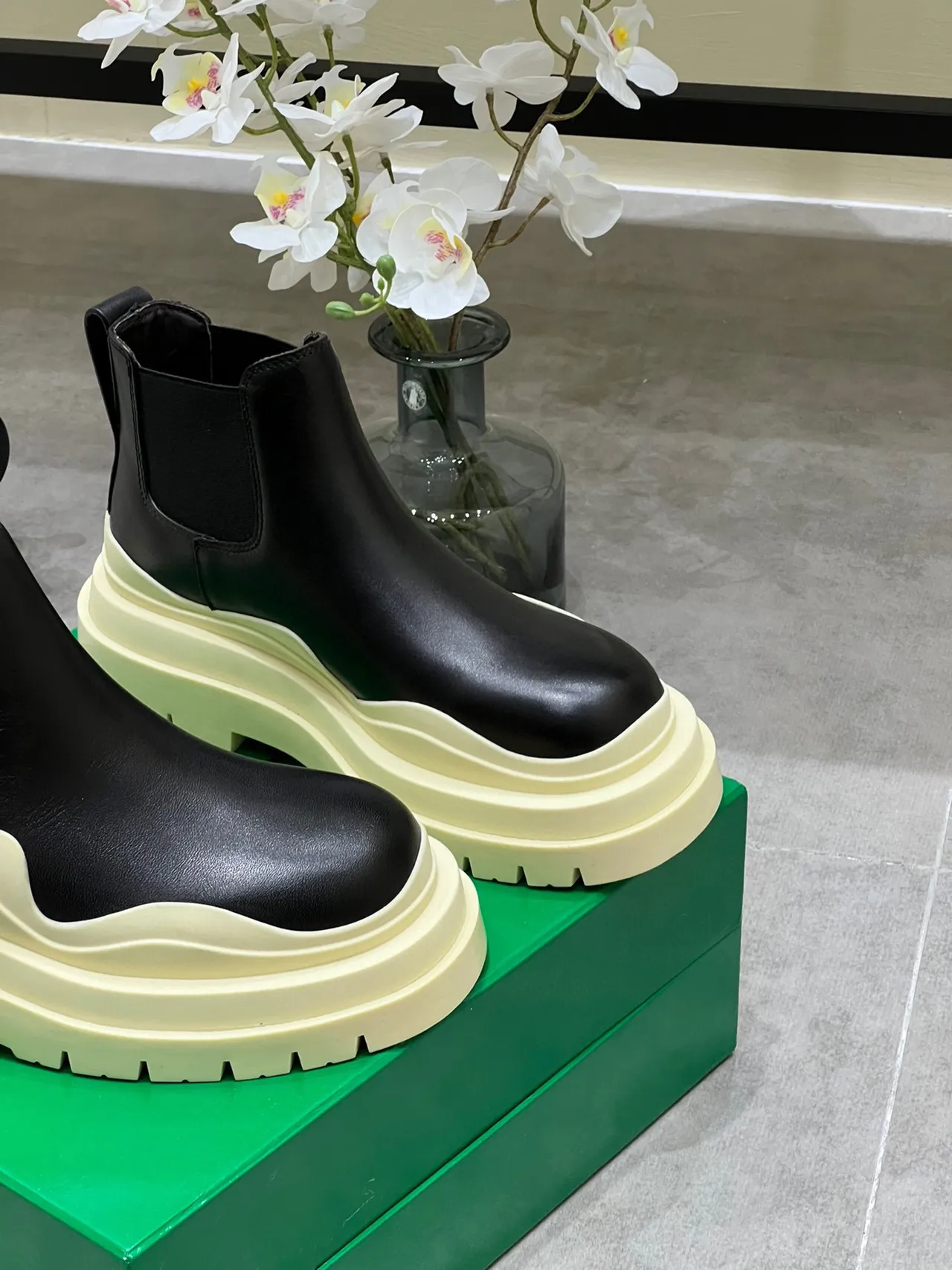 Balenciaga Le Cagole Black and Cream Chelsea Boots 4