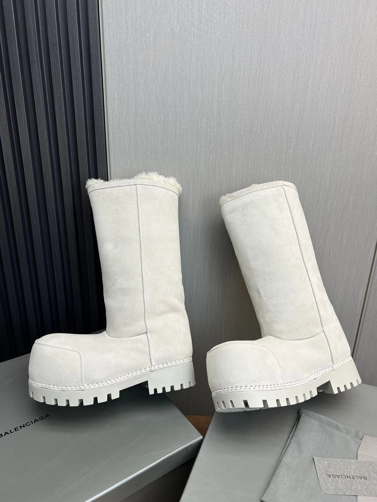 Balenciaga Le Cagole Gray White Oversized Platform Shearling-Lined Cuff Knee Boots 4