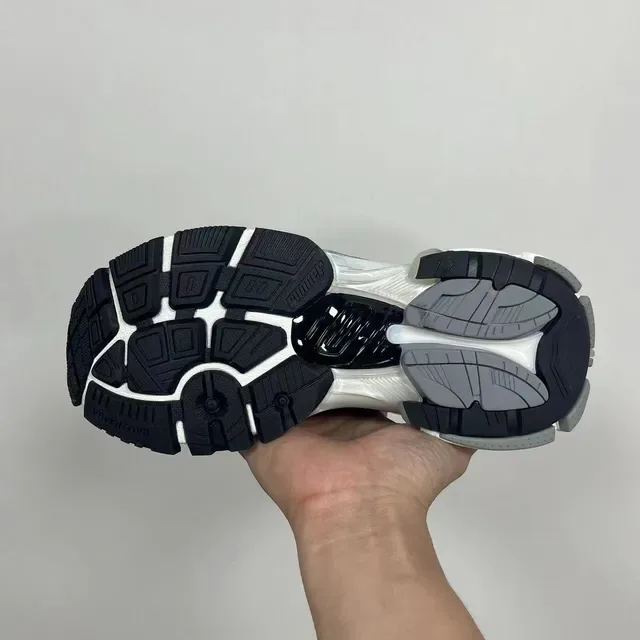Balenciaga Runner Blanc Gris Noir Déconstruit Chunky Sneakers 4