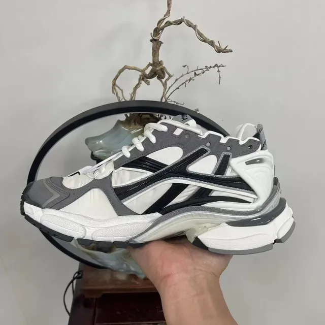 Balenciaga Runner Blanc Gris Noir Déconstruit Chunky Sneakers 10