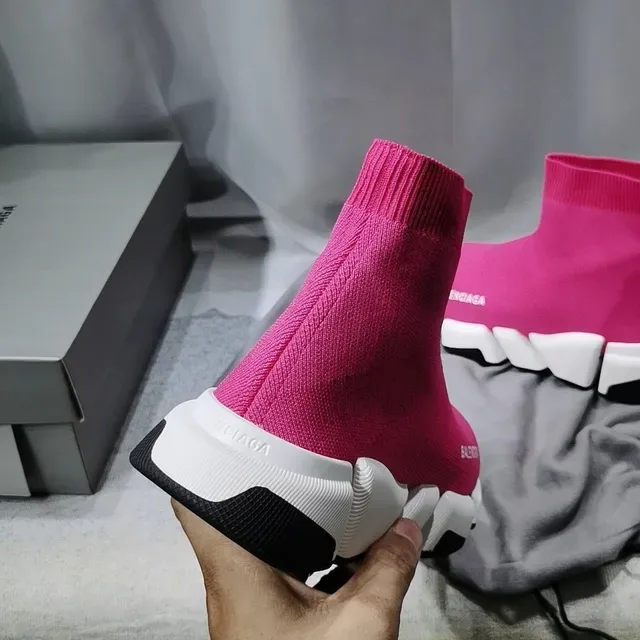 Balenciaga Speed Trainer أحذية رياضية تريكو وردية أسلوب حياة 2