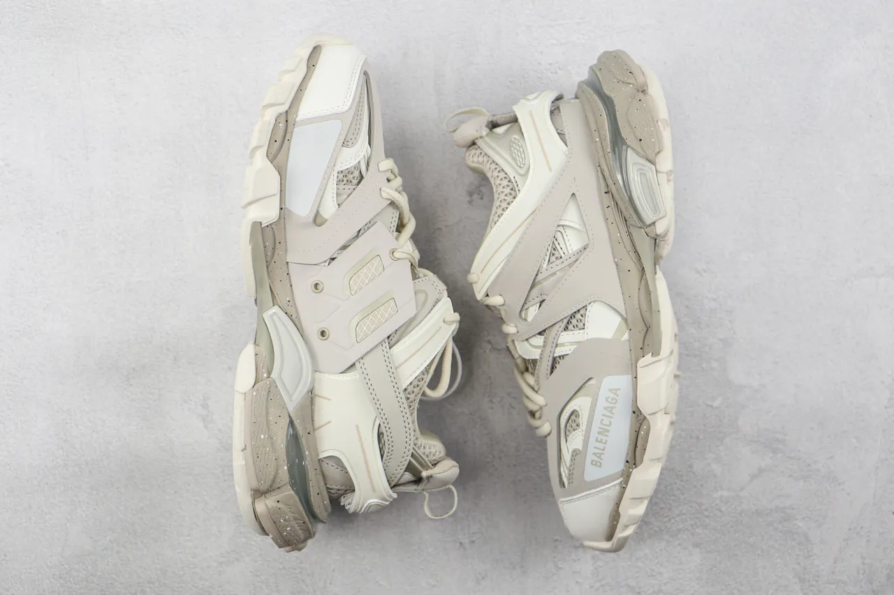 Balenciaga Track Trainer Beige Off-White Tênis chunky 2