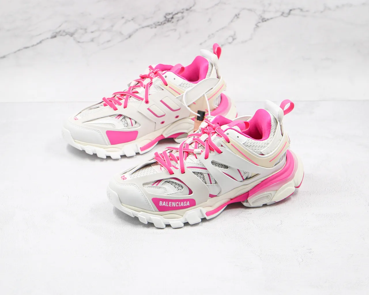 Balenciaga Track Trainer Tênis Chunky brancos e rosa 7
