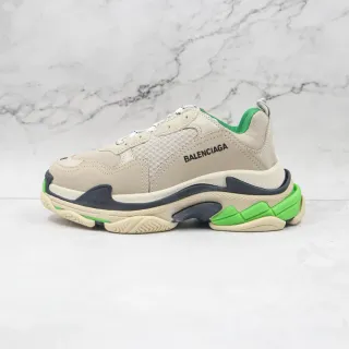 Balenciaga Triple S Tênis Chunky Beige Verde