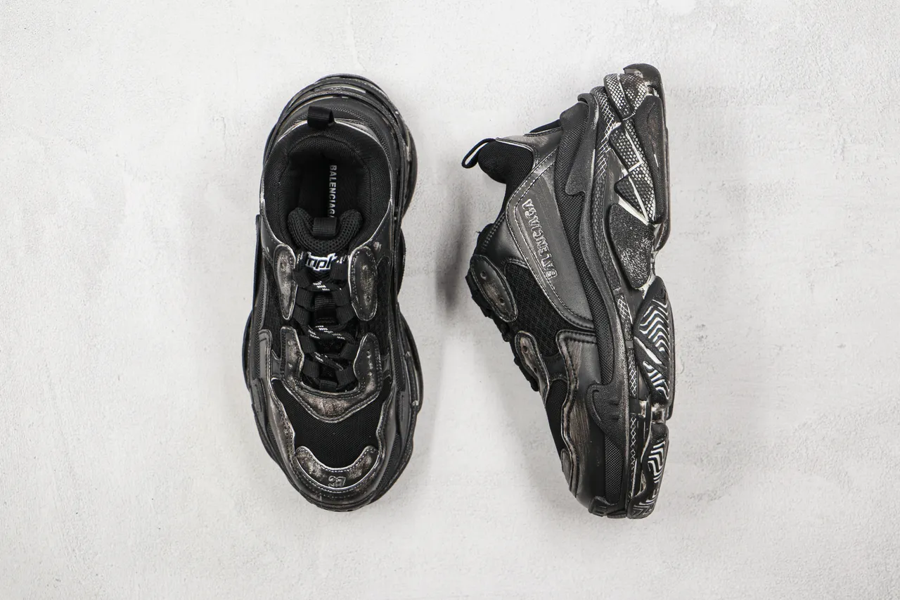 Balenciaga Triple S Black Oversized Chunky Sneaker 8